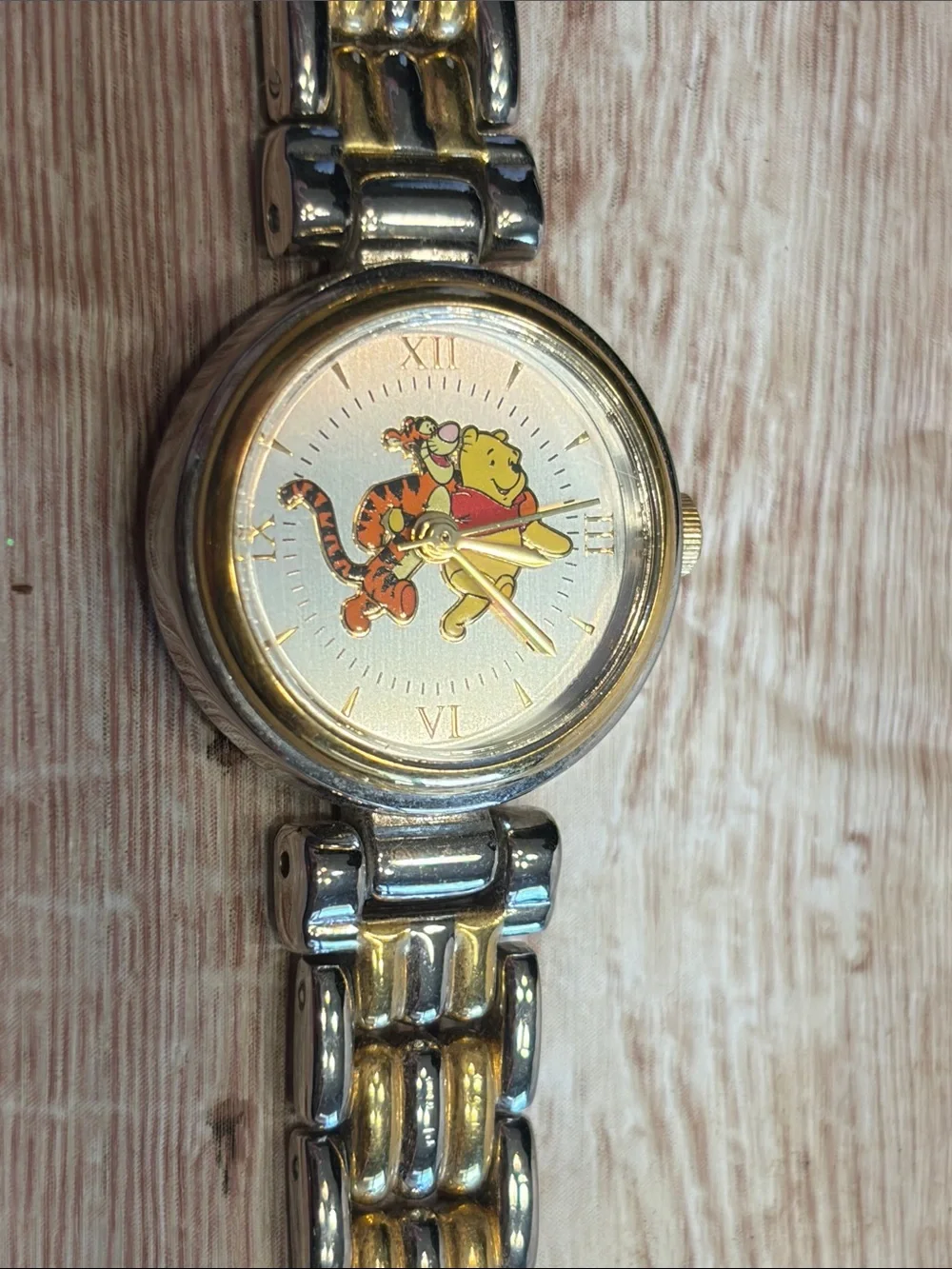 Vintage 1990s Disney the Pooh and Tigger Seiko Wristwstch